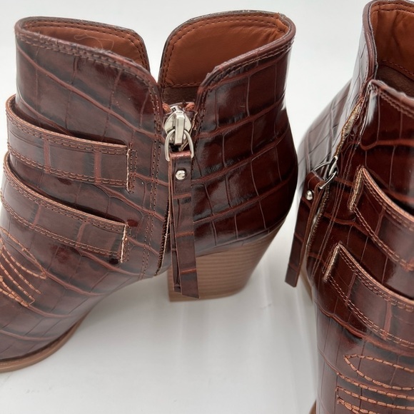 ZBY Snake Pattern Double Buckle Heel Ankle Boots Size 6 1/2 - Picture 10 of 12